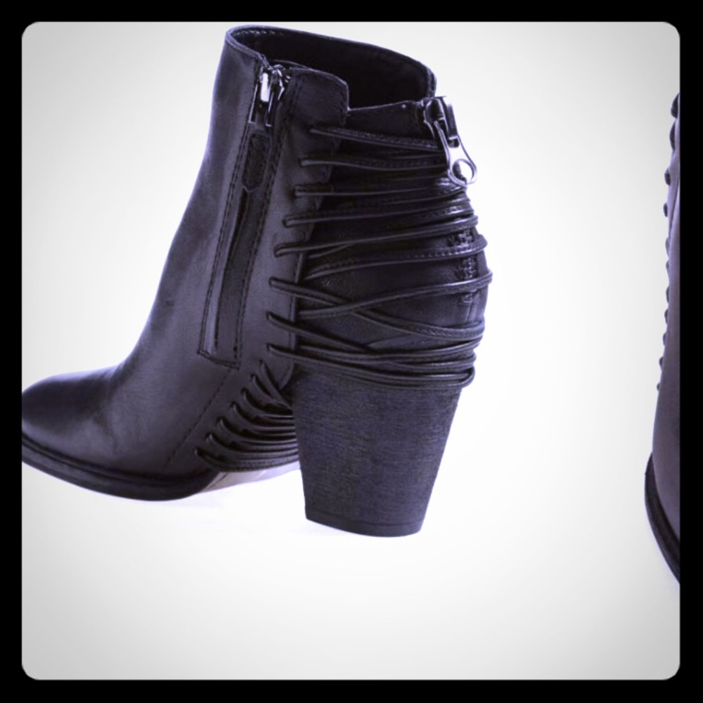 Dolce Vita Black Booties